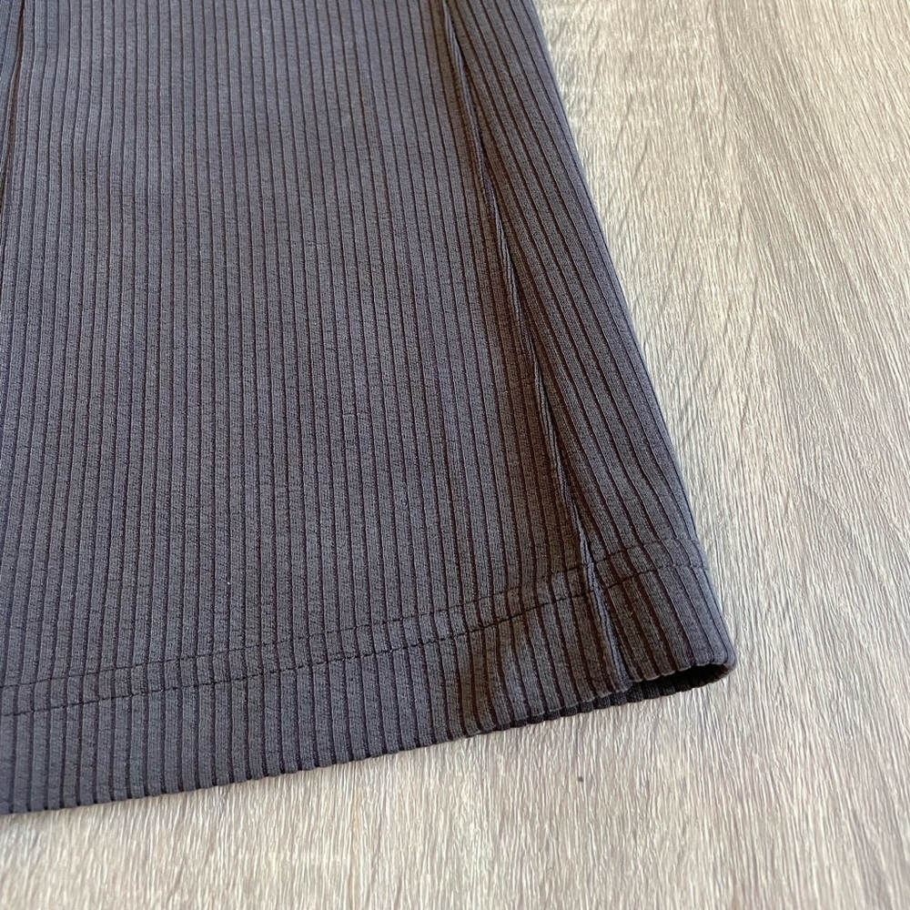 Lululemon Ribbed Softstreme Flared Pant 
Espresso. Size 0 - Picture 7 of 12